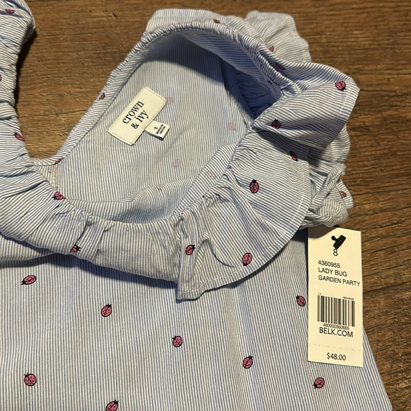 Crown & Ivy Women’s size 8 sleeveless blouse top Ladybug pink blue/white - Picture 2 of 8